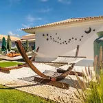 לינה וארוחת בוקר Seeds Of Silence Boutique Wellbeing Near Olhao Faro Quelfes